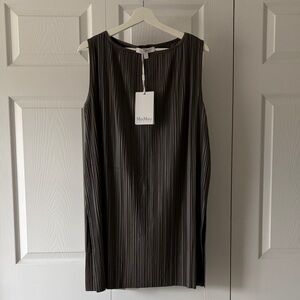 MaxMara Sleeveless Pleated Shift Dress